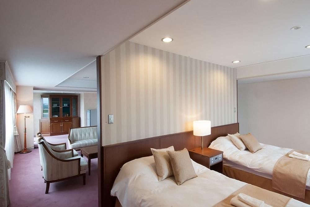 Royal Hotel Noto Shika Exterior photo