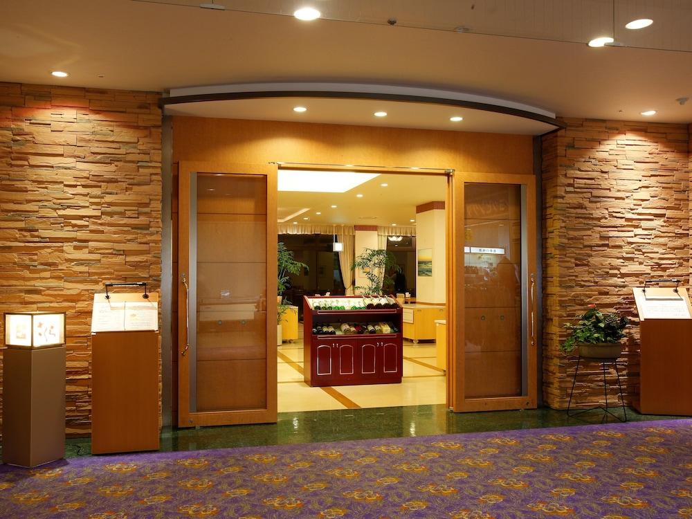 Royal Hotel Noto Shika Exterior photo